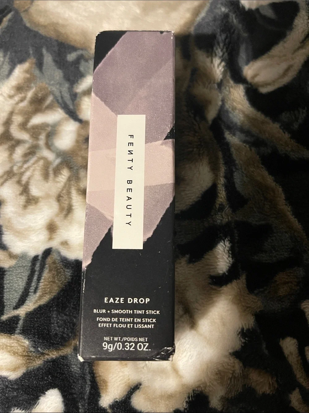 Fenty Shade 4 Eaze Drop Stick Blur + Smooth Tint Stick Foundation